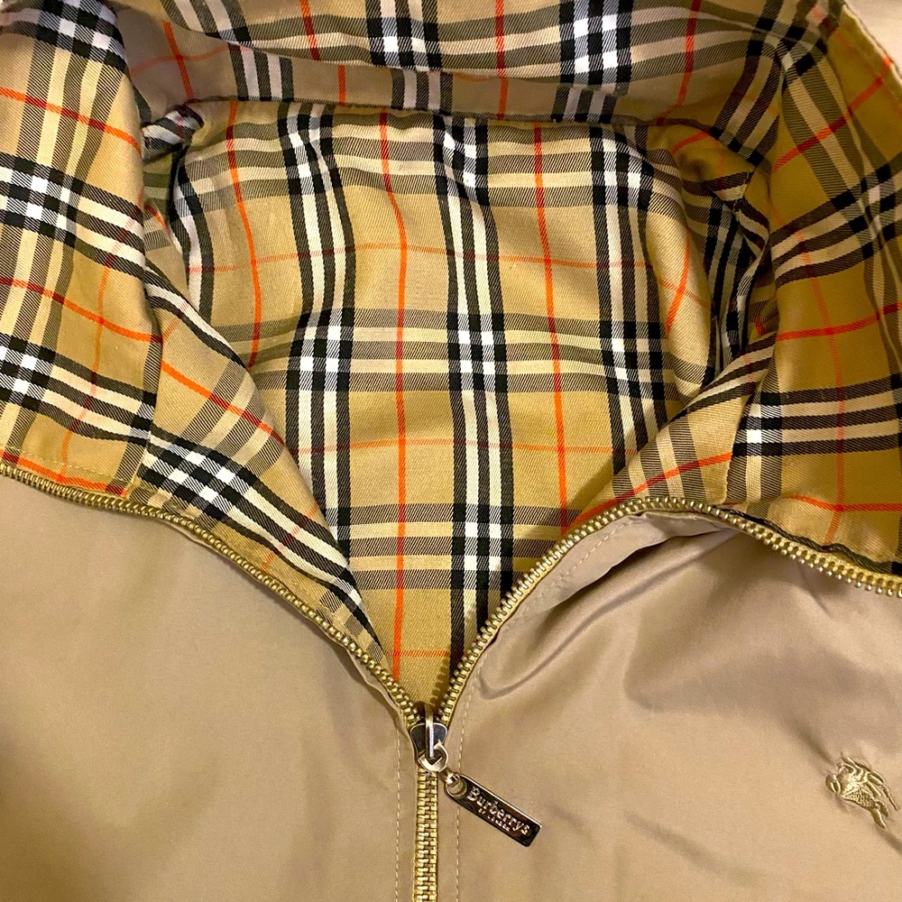 Burberry’s men jacket, L